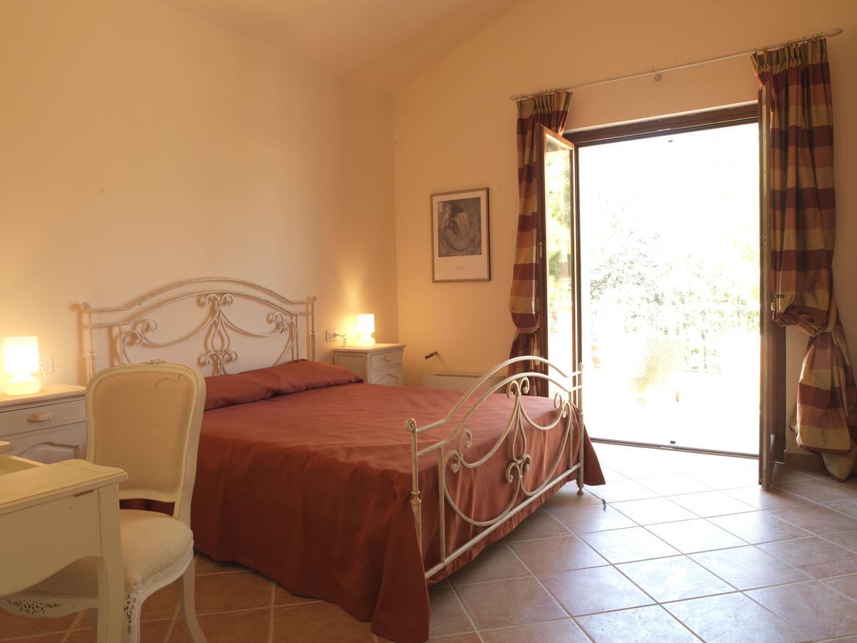 Contado San Lorenzo B&B And Wine Castilenti Exteriör bild